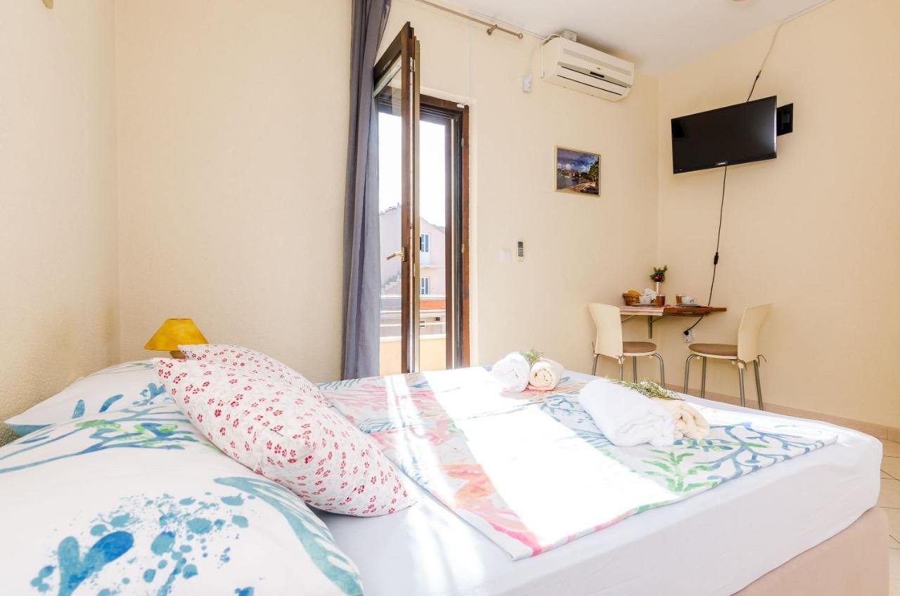 קאבטאט Guesthouse Somnium מראה חיצוני תמונה