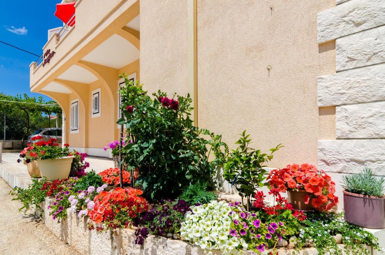 קאבטאט Guesthouse Somnium מראה חיצוני תמונה