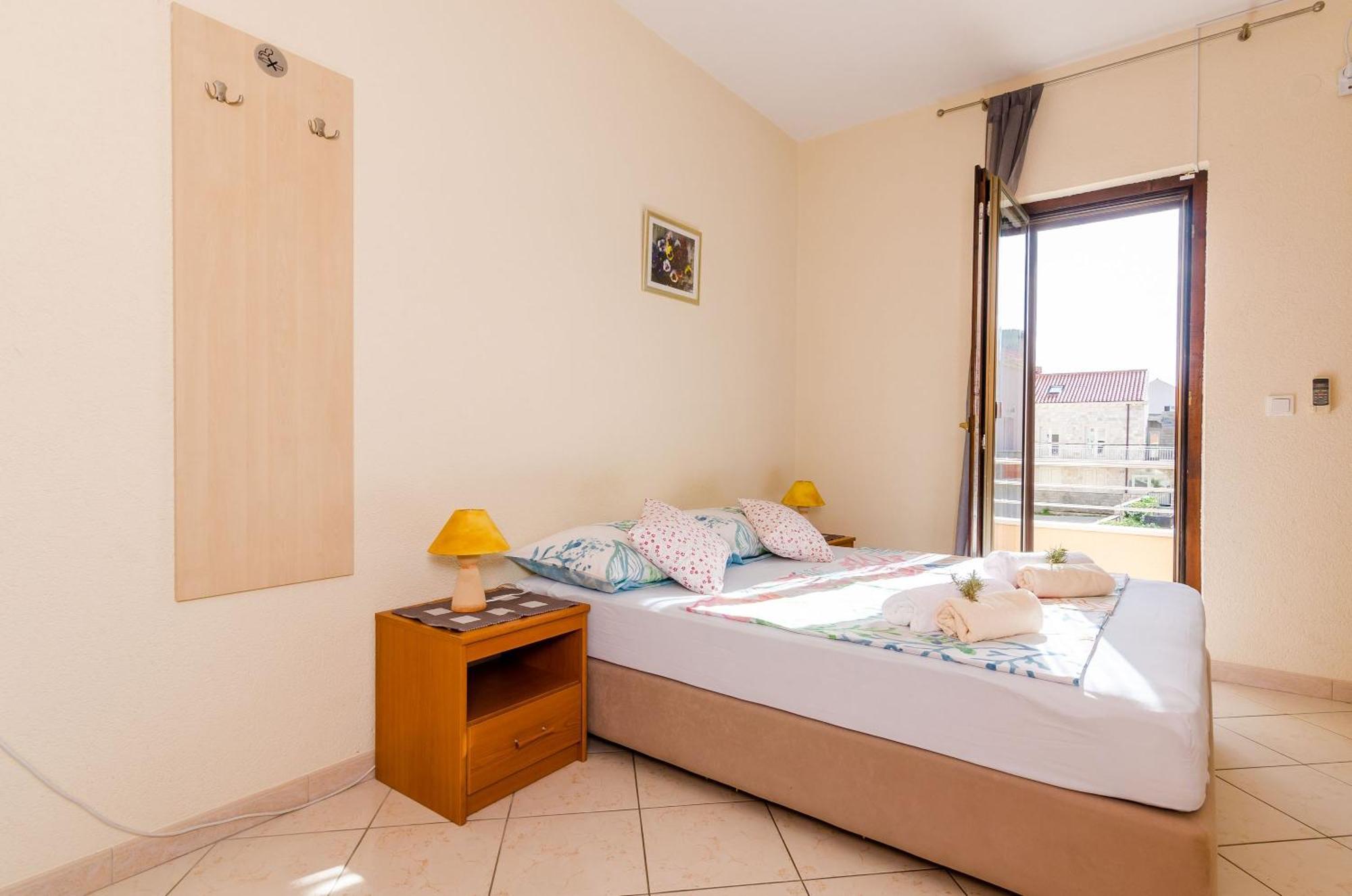 קאבטאט Guesthouse Somnium חדר תמונה