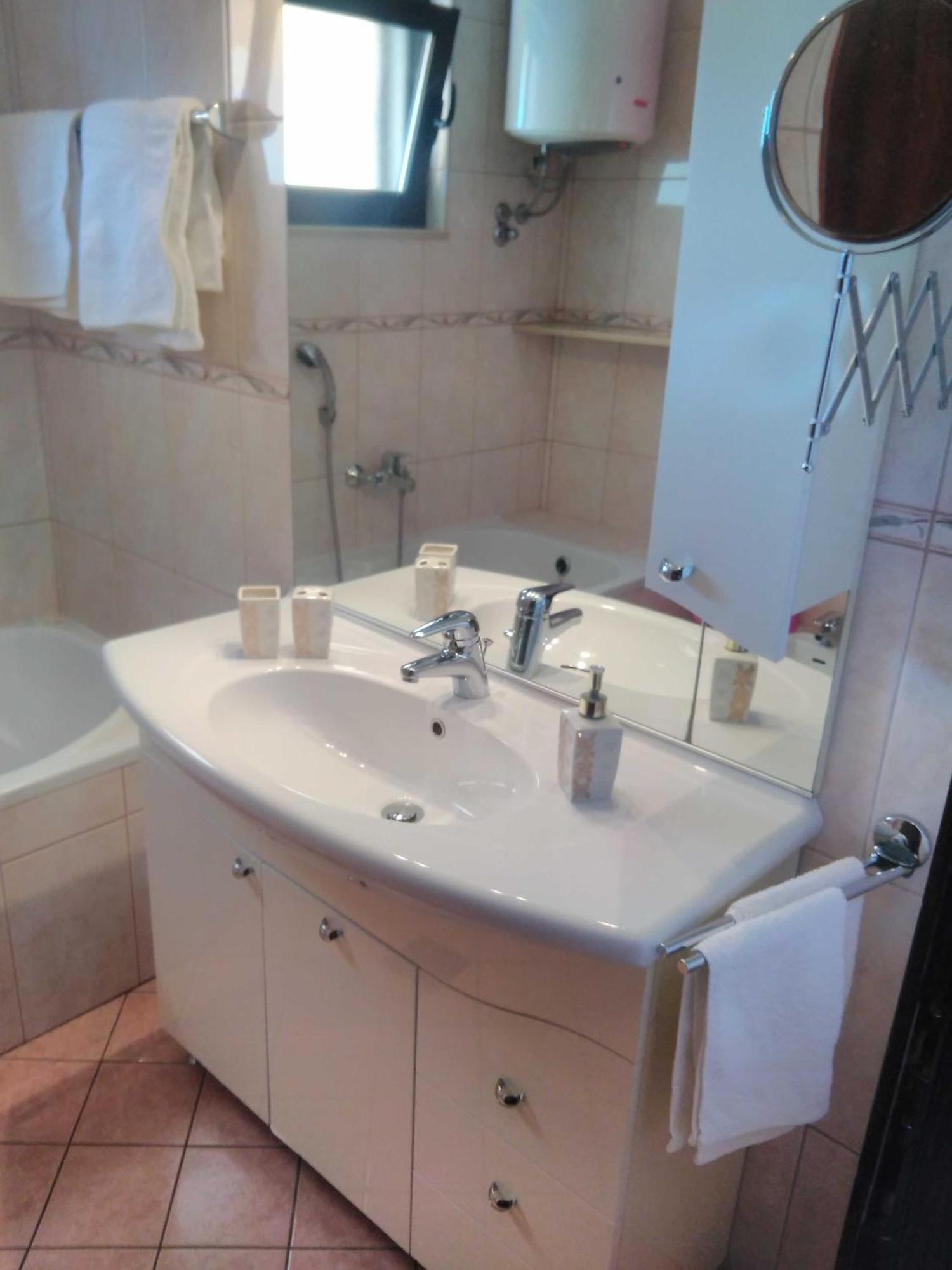 קאבטאט Guesthouse Somnium חדר תמונה